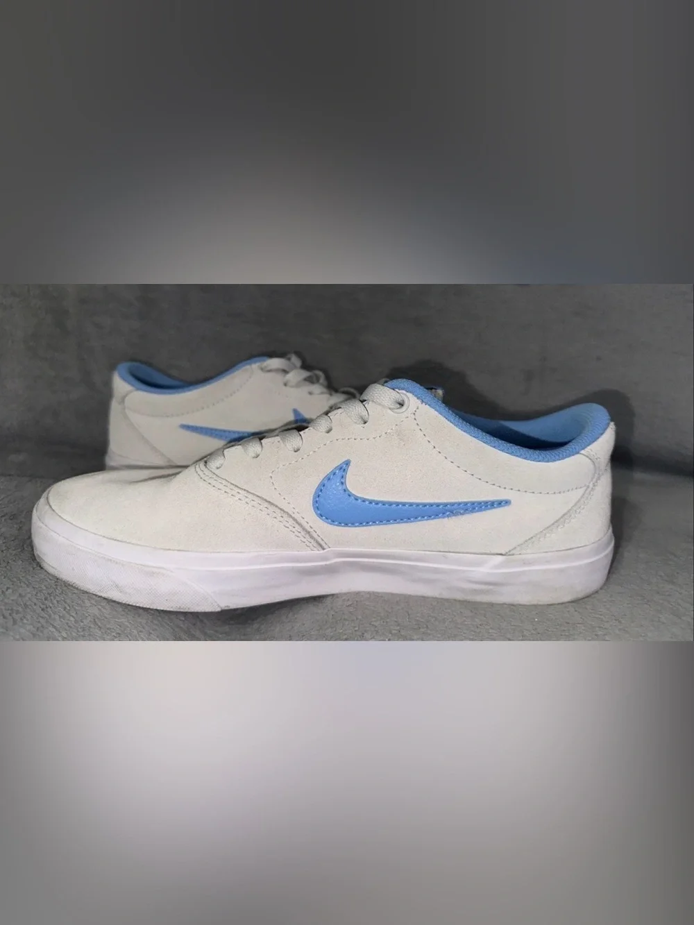 Nike classic low